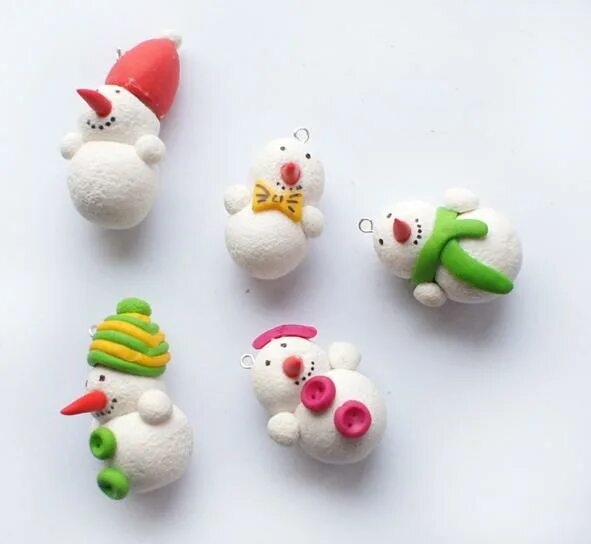 лепка из пластилина новый год. полимерная глина новогодние. новогодние фигурки из полимерной глины. дед мороз из пластилина. полимерная глина елочные игрушки.