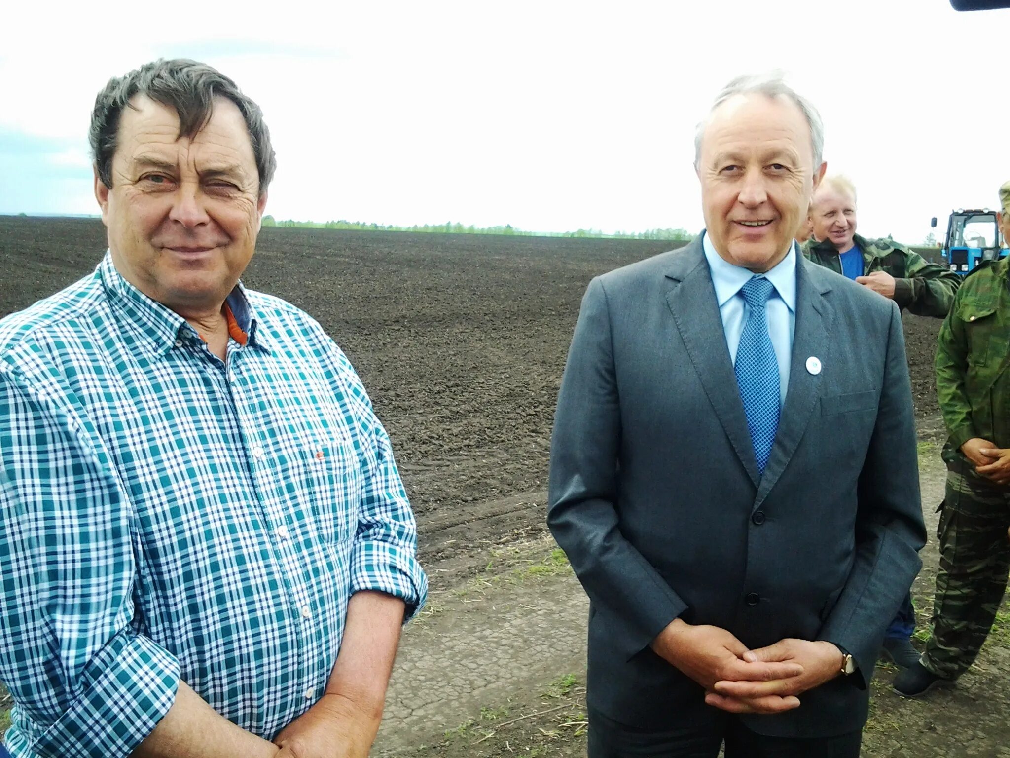 Сельхозпроизводители балашовского района саратовской области. Кфх ртищево. Кфх ртищевского района саратовской области. Элеватор ртищево. Кфх агрос.