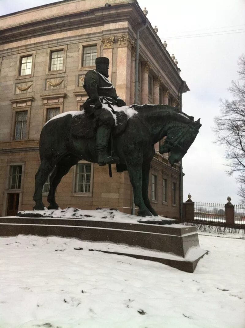 Памятник александру 3 в петербурге. Памятник александру iii. санкт-петербург (1. памятник у мраморного дворца в санкт-петербурге. памятник бегемот на комоде александр 3. памятник александру 3 в спб.
