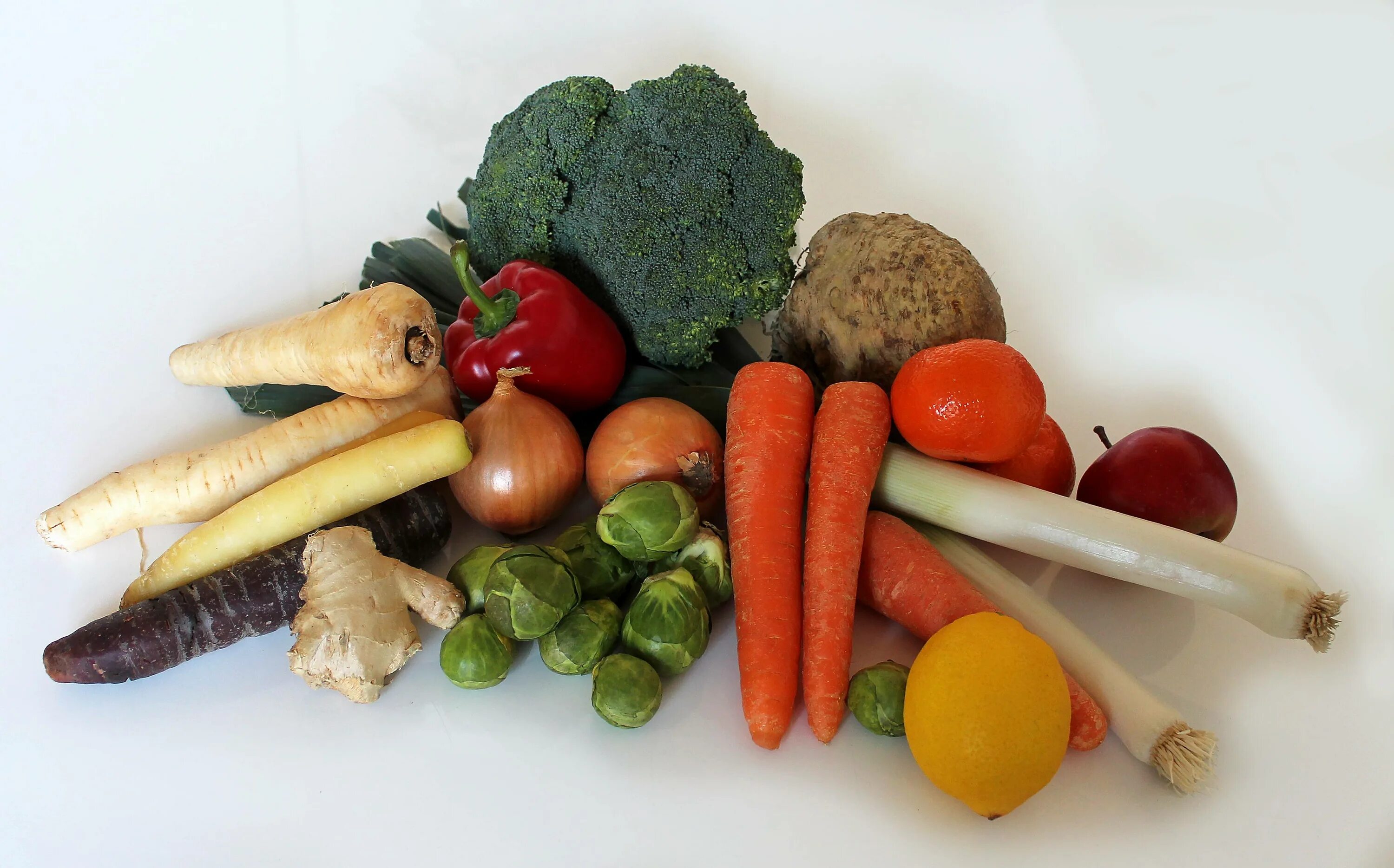 Мороже ые овощи. Полезные овощи. Овощи и фрукты полезные продукты. Полезное питание овощи. Зимние овощи.