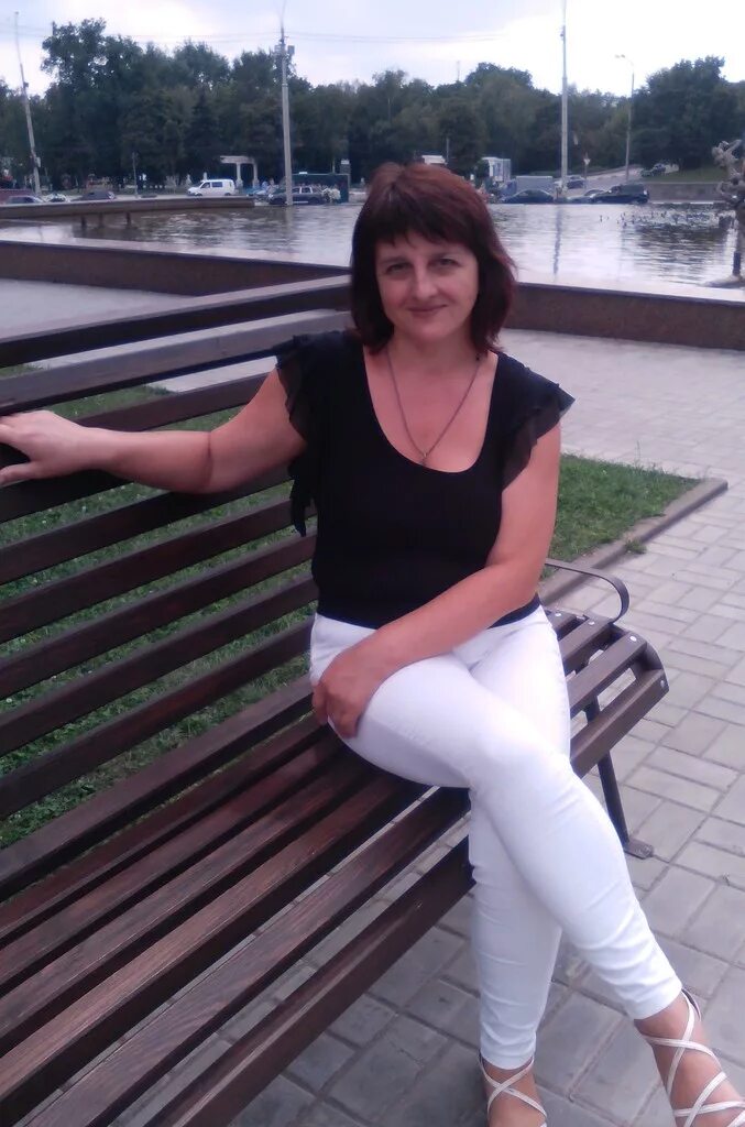 Девушка на работе. Касумкент девушки. Упаковщик. Девочки ищу работу. Девочки ищу работу.