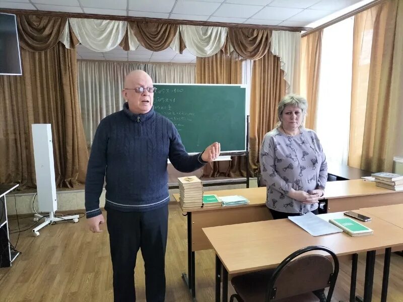 студенческое общежитие. студенческое общежитие. беседа со студентами в общежитии. основные направления деятельности совета общежития. беседа со студентами в общежитии.