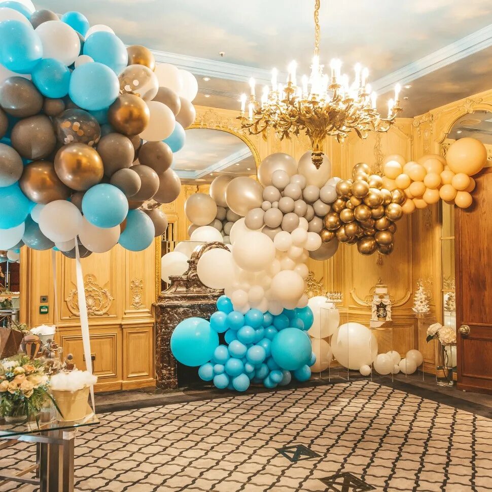 Оформление зала воздушными шарами. Шары украшение. Украшение воздушными шарами. Шары для украшения зала. Украшение зала воздушными шарами.
