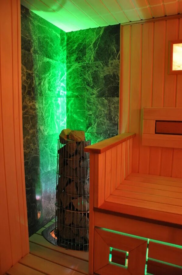 гостиница с парилкой. сауна экстримпапк нединка. финская баня парилка. парилка. паровая сауна.