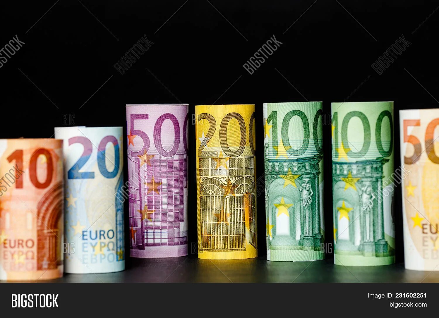 Крипто майнинг. Сотрудники офис гугл. Several hundreds. Black lives matter 2013. Several hundreds.