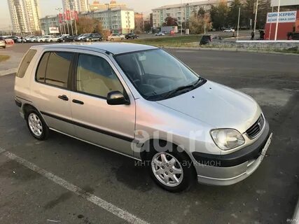Тойота раум 2002