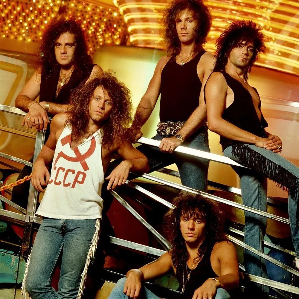 Группа 320 кбит. Бон Джови группа. Bon Jovi 1983. Bon Jovi фото группы. Rock Group bon Jovi.