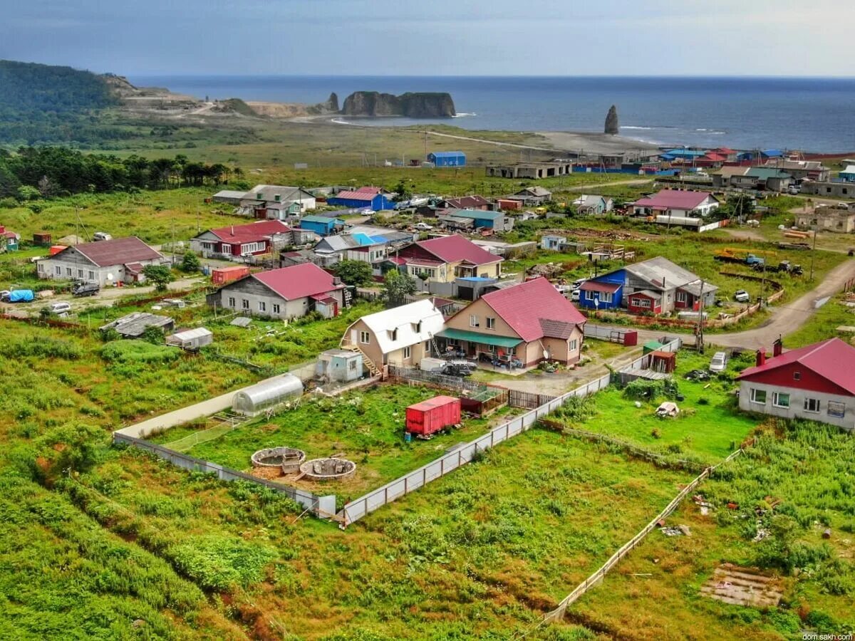 кунашир южно курильск. курилы поселок южно курильск. курильские острова кунашир город. сахалинская область южно курильск. сахалинская область южно курильск.