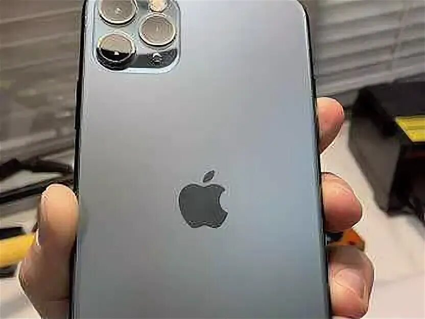 Замена крышки iphone 12 pro. Задняя крышка стеклянная на айфон 11 про Макс. Задняя крышка iphone 12 Pro. Заднее стекло на айфон 11.