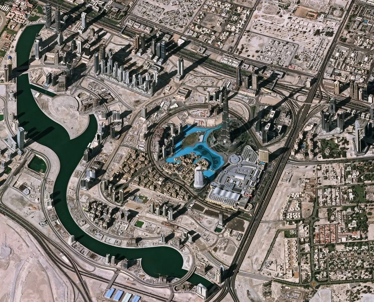 Бурдж Халифа Дубай из космоса. Дубай город Бурдж Халифа вид сверху. Будж и Халифа из космоса. Бурдж Халифа с высоты птичьего полета.