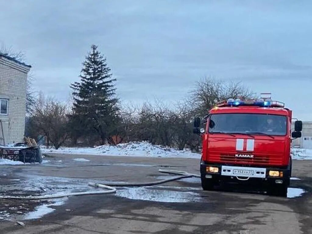 Белгород страдает. Пожарные машины сейчас. Белгород Мирная пожар. Пожары в Белгороде за 2022 год.