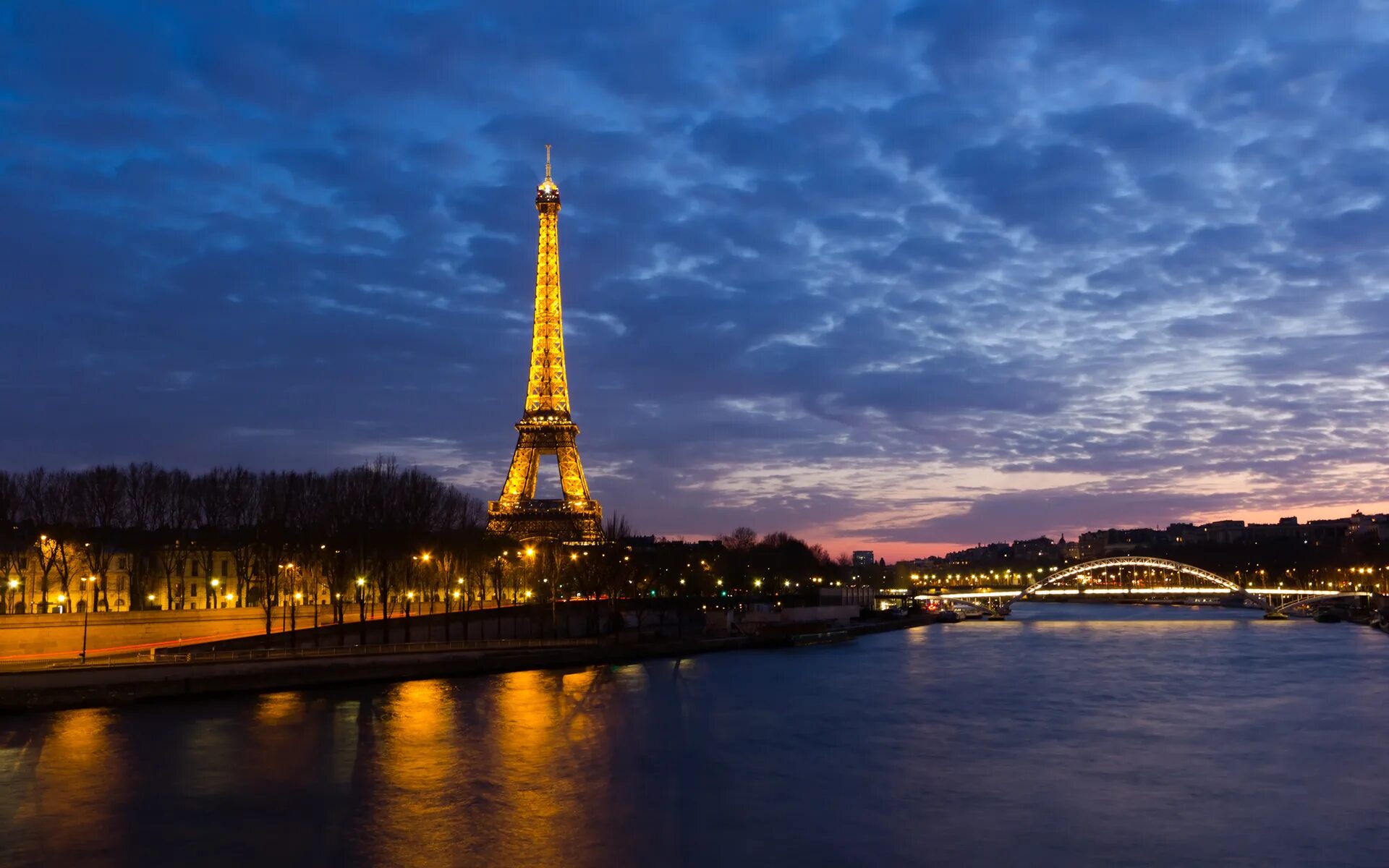 France pictures. Эйфелева башня в Париже. Эйфелева башня в Париже ночью. Франция эфельная башня. Эйфелева башня река сена.