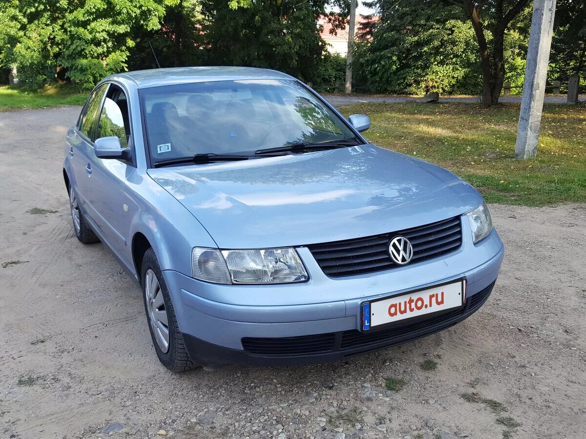 Пассат б5 1999 год. Volkswagen Passat b5 голубой. Фольксваген Пассат б5 голубой цвет. Пассат б5 1999. Фольксваген b5 Пассат 1999.