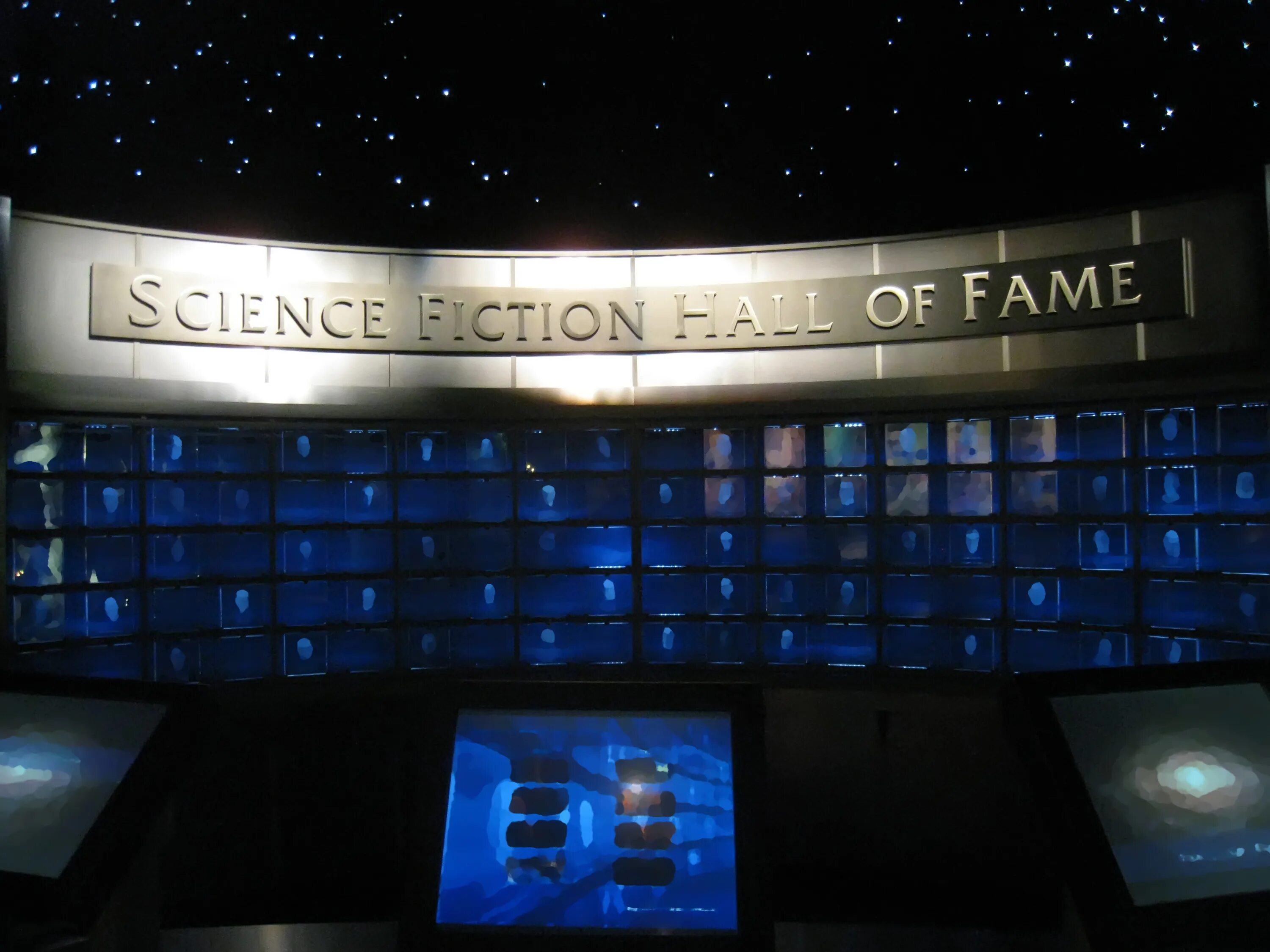 Hall of fame tiny. Hall of Fame оригинал. Космический зал славы. Зал славы роботов. Робот Hall of Fame.