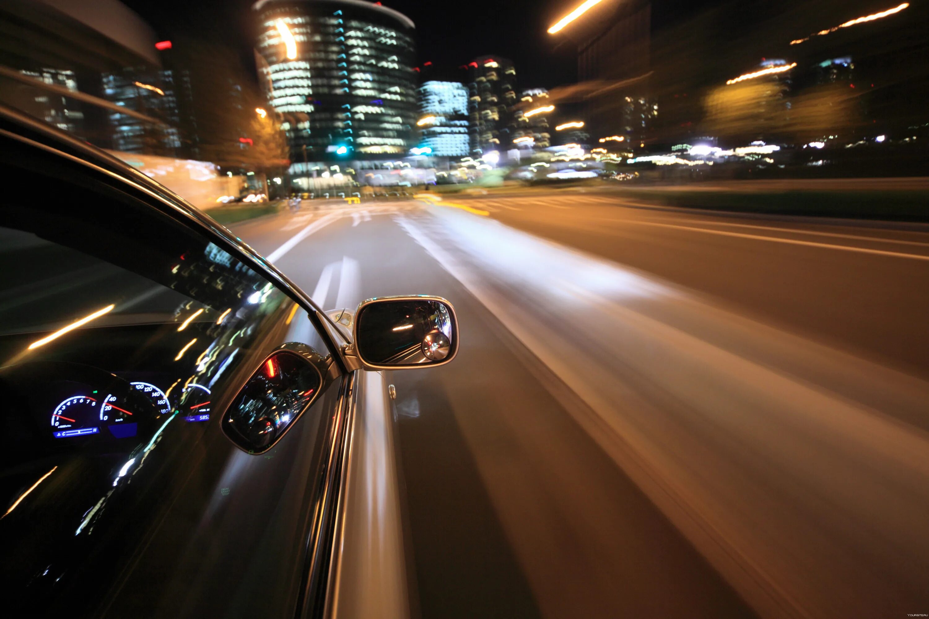 High speed car. Машина на дороге. Ночной город из машины. Машина ночью на дороге. Ночная дорога.