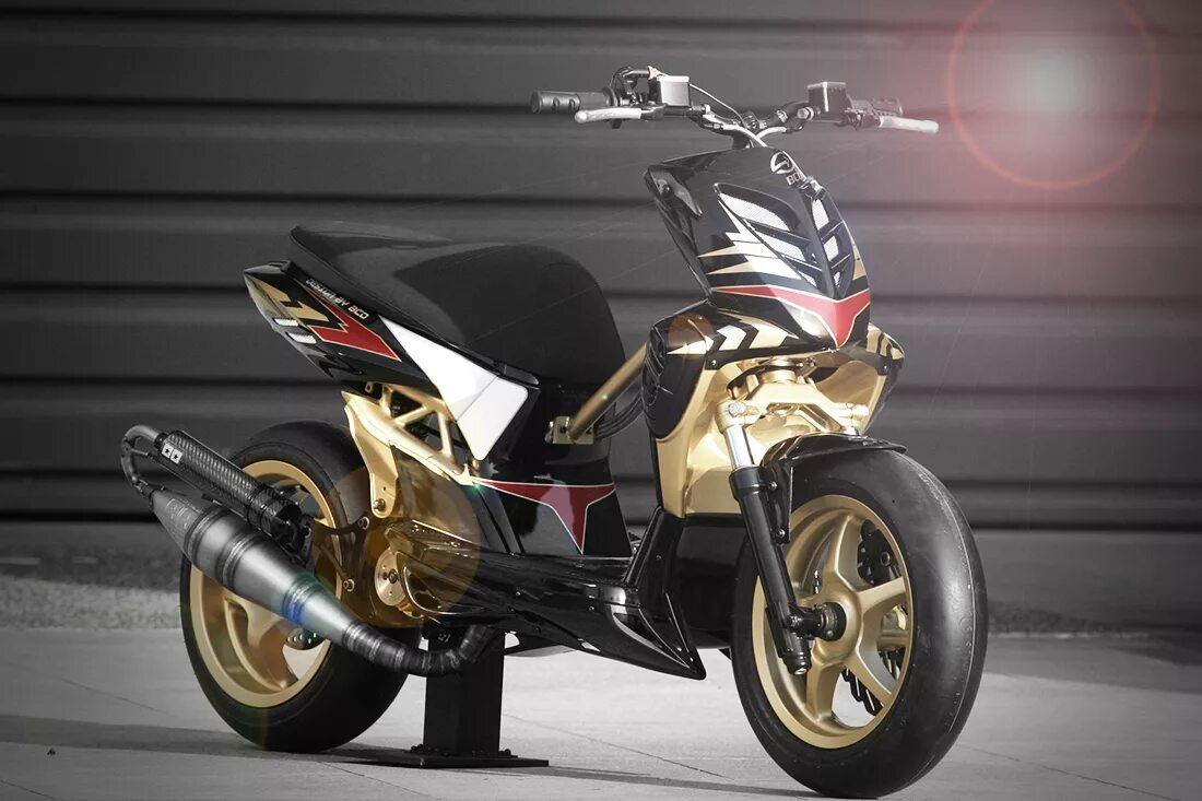 Ямаха слайдер стант. Yamaha Slider Stunt. Ямаха слайдер тюн. Peugeot Ludix Stunt. Yamaha слайдер