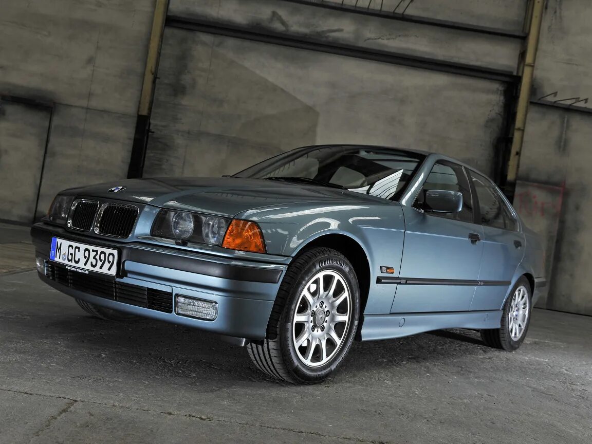 Bmw сток. BMW e36 sedan. BMW 3 e36. BMW e36 Сток. BMW 36 e36.