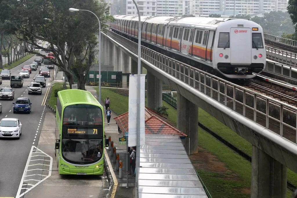 Public transportation. Сингапур транспортная система. Сингапур железная дорога. Монорельс в Сингапуре. Трамваи в Сингапуре.