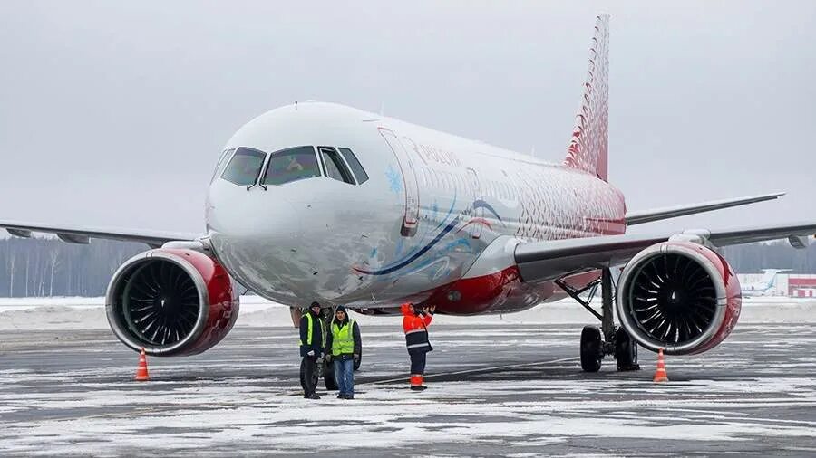 Мс 21 поставки. Мс21 самолет. МС-21 Аэрофлот. МС-21 Россия авиакомпания. МС 21 В ливрее Россия.