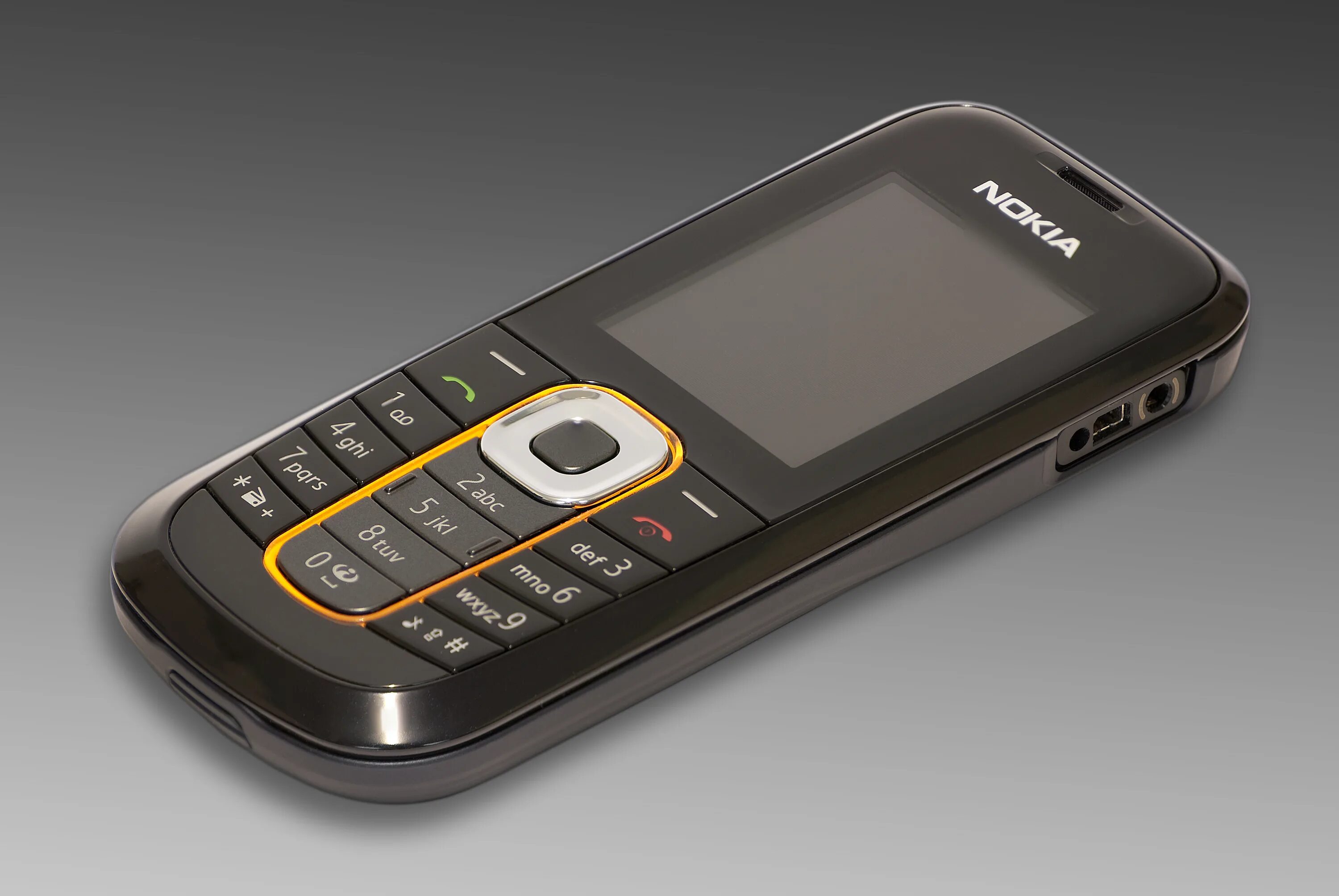 Продать кнопочный телефон. Нокиа 2600. Нокиа 2600 Классик. Nokia 2600c-2. Нокиа кнопочный 2600.
