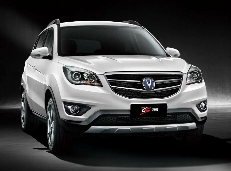 Новый чанга. Китайский кроссовер Чанган. Чанган cs35. Changan cs35 2017. Changan cs35 Plus.