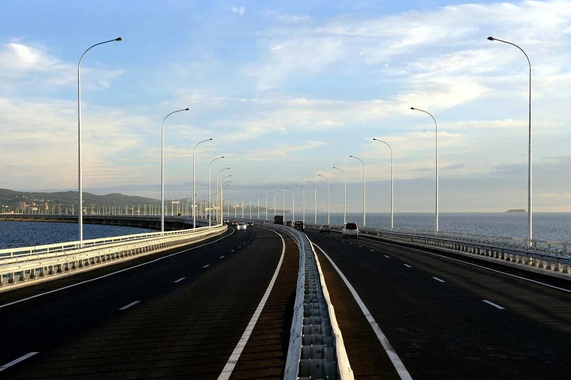 Фриз владивосток. Мост Седанка де фриз. Мост Седанка де фриз во Владивостоке. Низководный мост Владивосток. Мост через Амурский залив Владивосток.