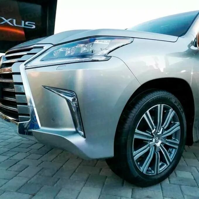 Lexus lx шины. Диск колесный Lexus LX 570 r20. R21 Lexus LX. Диски r22 на Lexus lx570. Lexus LX 570 диски r21.