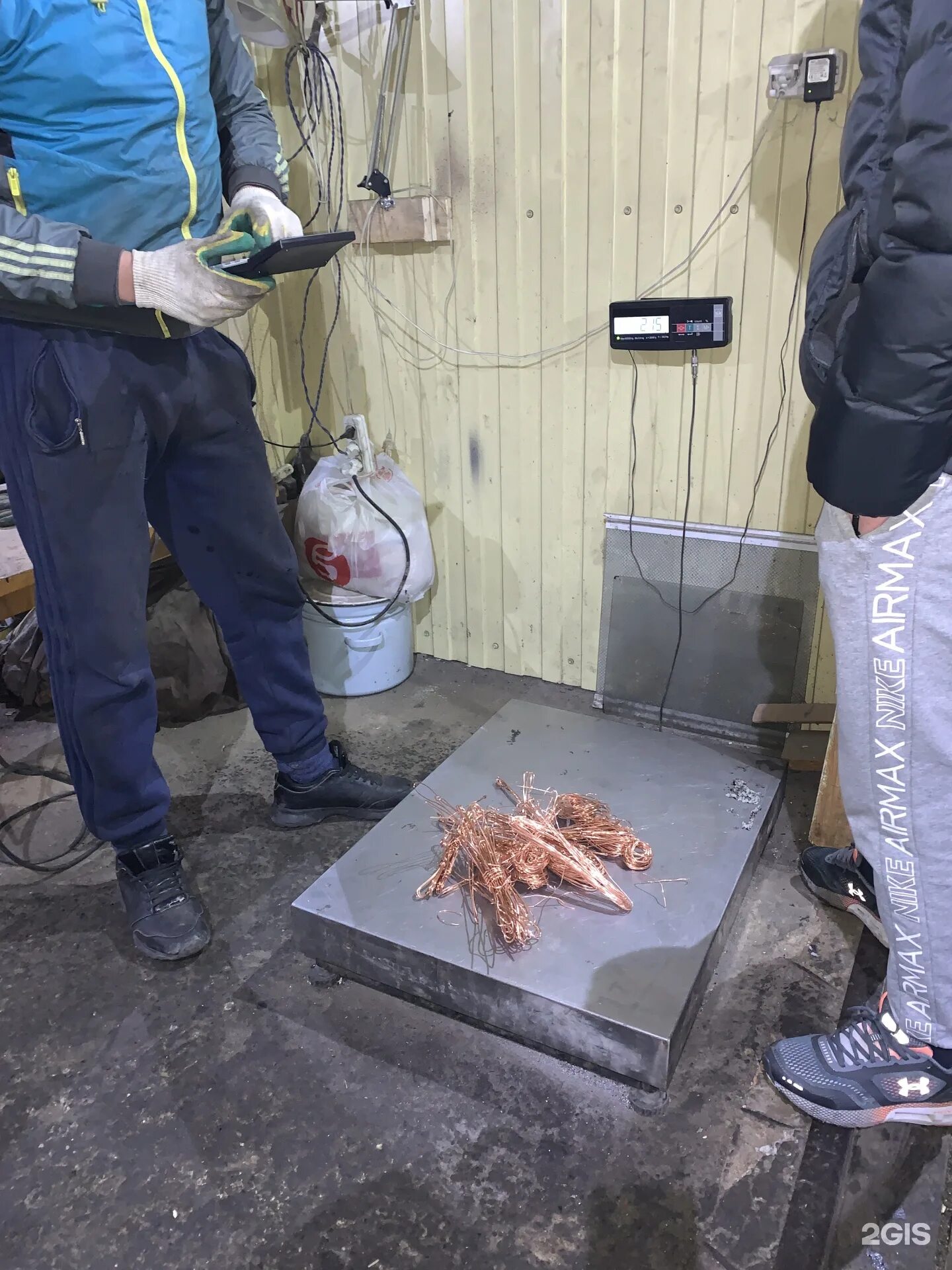 За кг красноярске. Сдать лом красноярск. Приемка металлолома. Металлический лом. Сдать лом красноярск.
