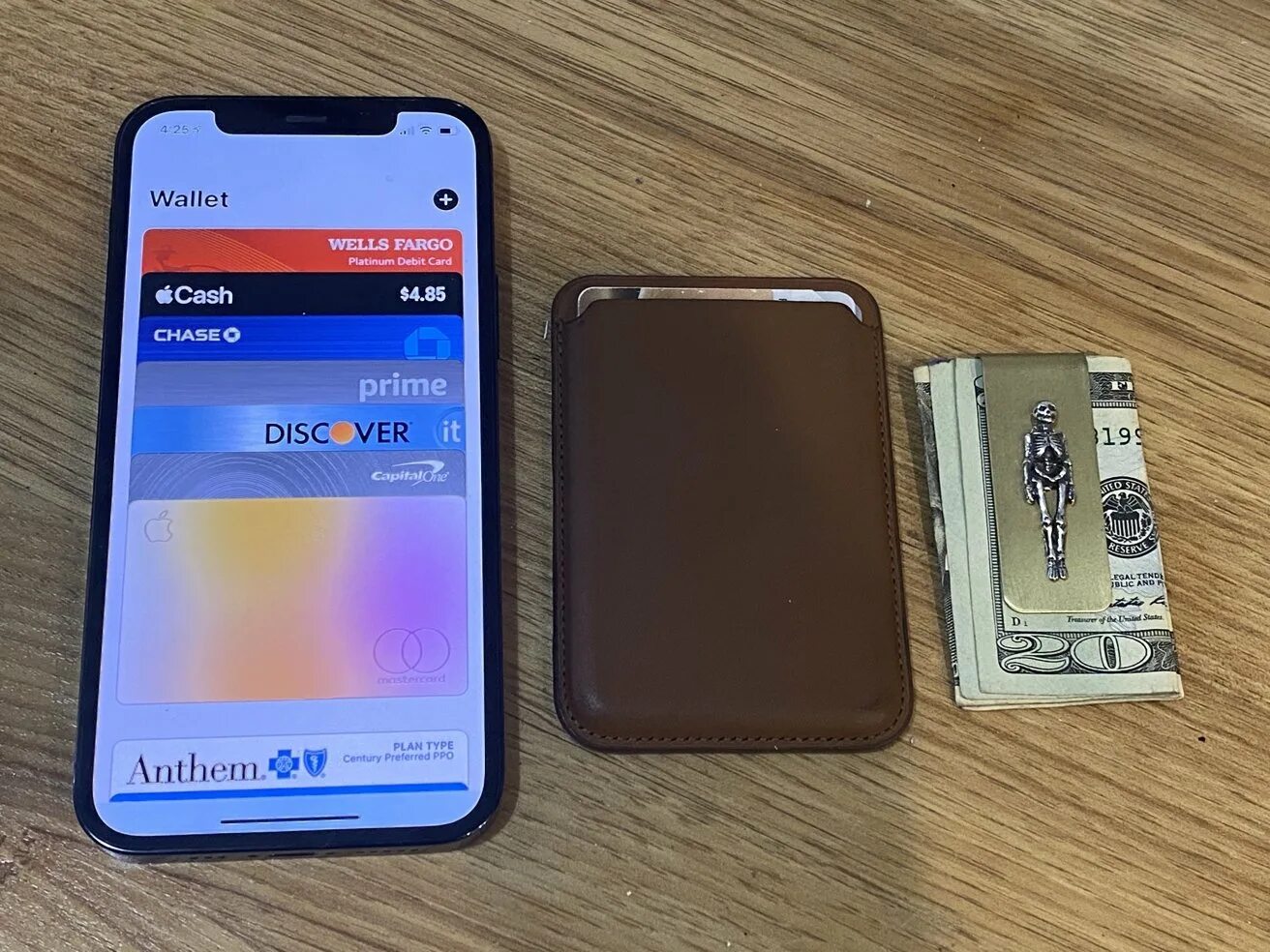 Iphone apple wallet. Apple iphone Leather Wallet MAGSAFE. Iphone Leather Wallet with MAGSAFE. Кошелек Leather Wallet MAGSAFE. Apple Card Holder MAGSAFE.