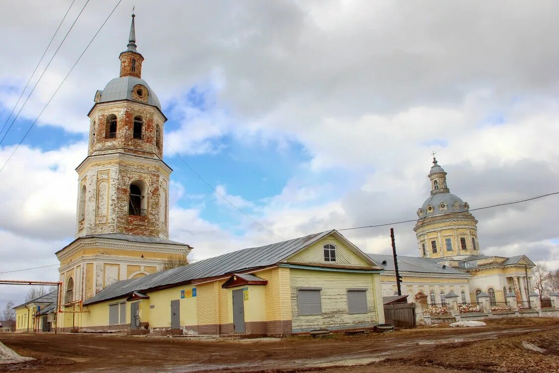 Храм в каринке кирово-чепецкого. Церковь вознесения господня (каринка). Церковь вознесения господня (каринка). Село каринка кирово чепецкого. Каринская церковь вознесения.