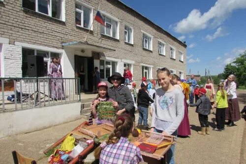 Чайковский ваньки. Ваньки чайковский район. село ваньки. школа села ваньки. теремок чайковский.