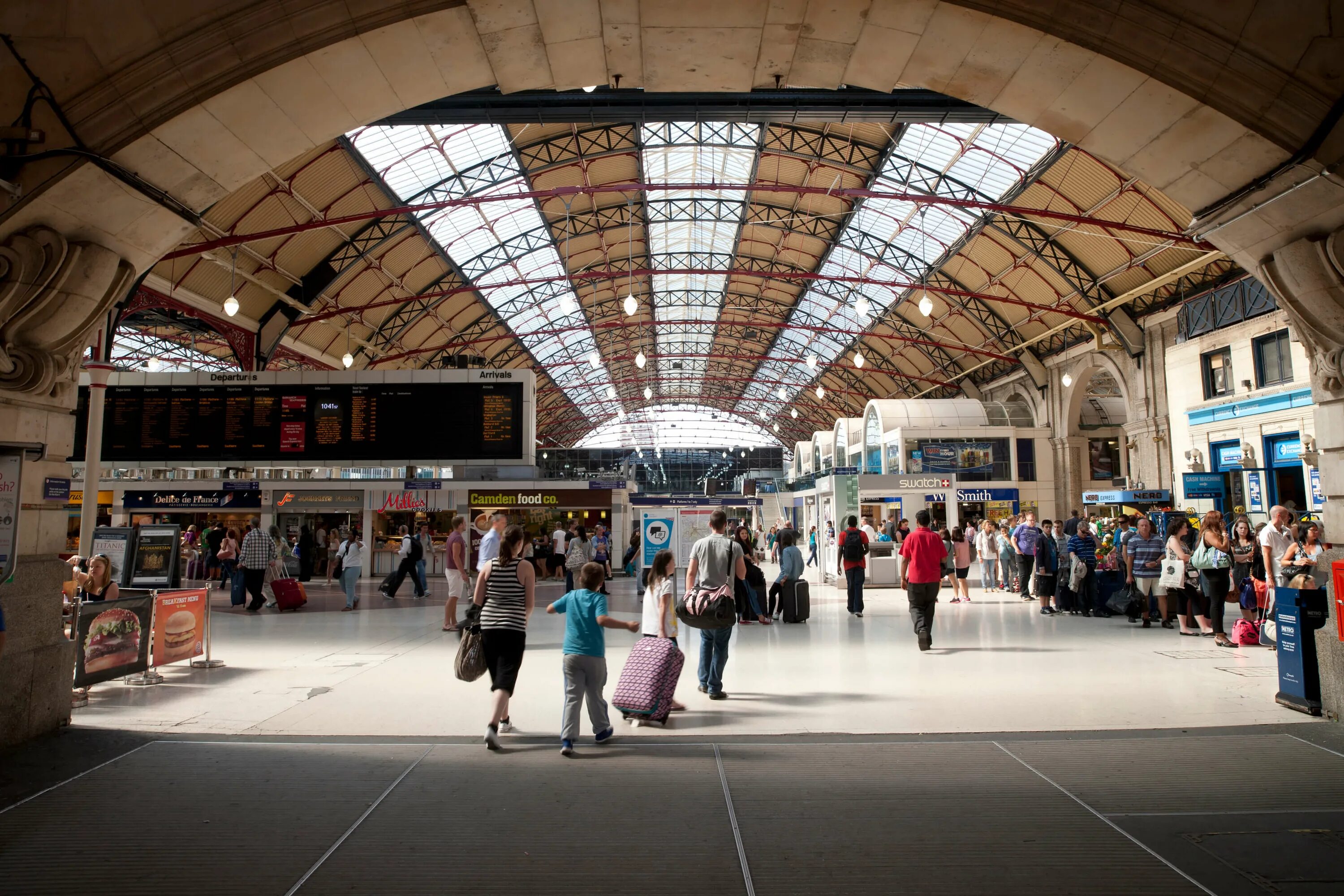 Вокзал в лондоне. London Victoria coach Station.