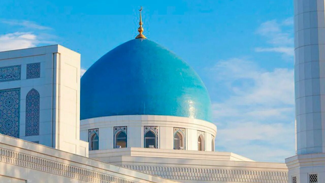 Рамазон хайит байрами муборак. Курбан байрам празднование. Курман 2023. Спразником курбан байрам. Курман айт фон.