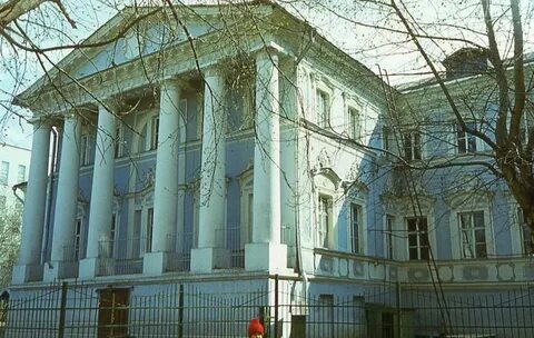 Гимназия старая