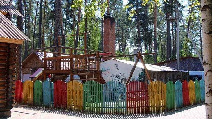 Отрада отдых брянск. Отрада Брянск база. Турбаза Отрада Брянск. Парк отель Отрада Брянская область. Отрада база отдыха Брянск.