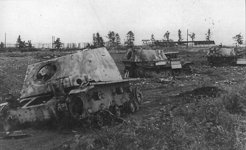 Немецкие танки курская. Подбитый т 34 Курская дуга. Подбитые танки т-34 на Курской дуге.