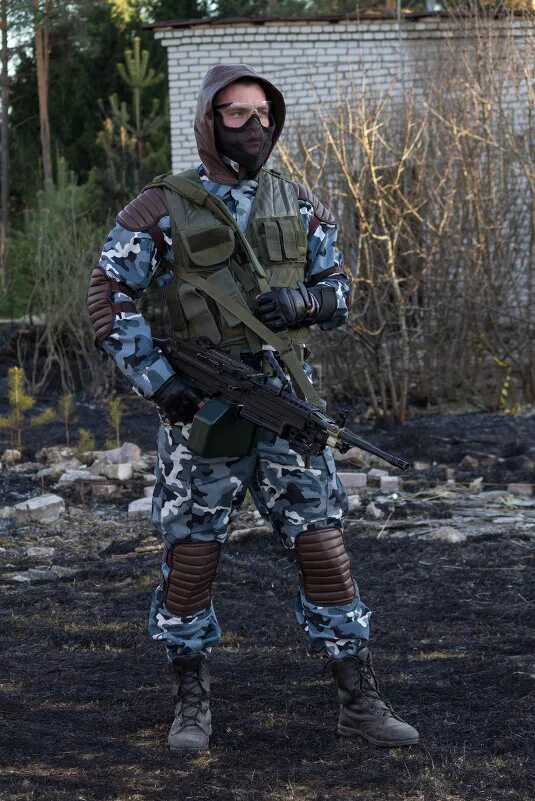 сталкер имя для монолитовца. ли монолит. сталкер девушка монолитовец косплей. молитва монолита сталкер текст зов припяти. монолит описание группировки.