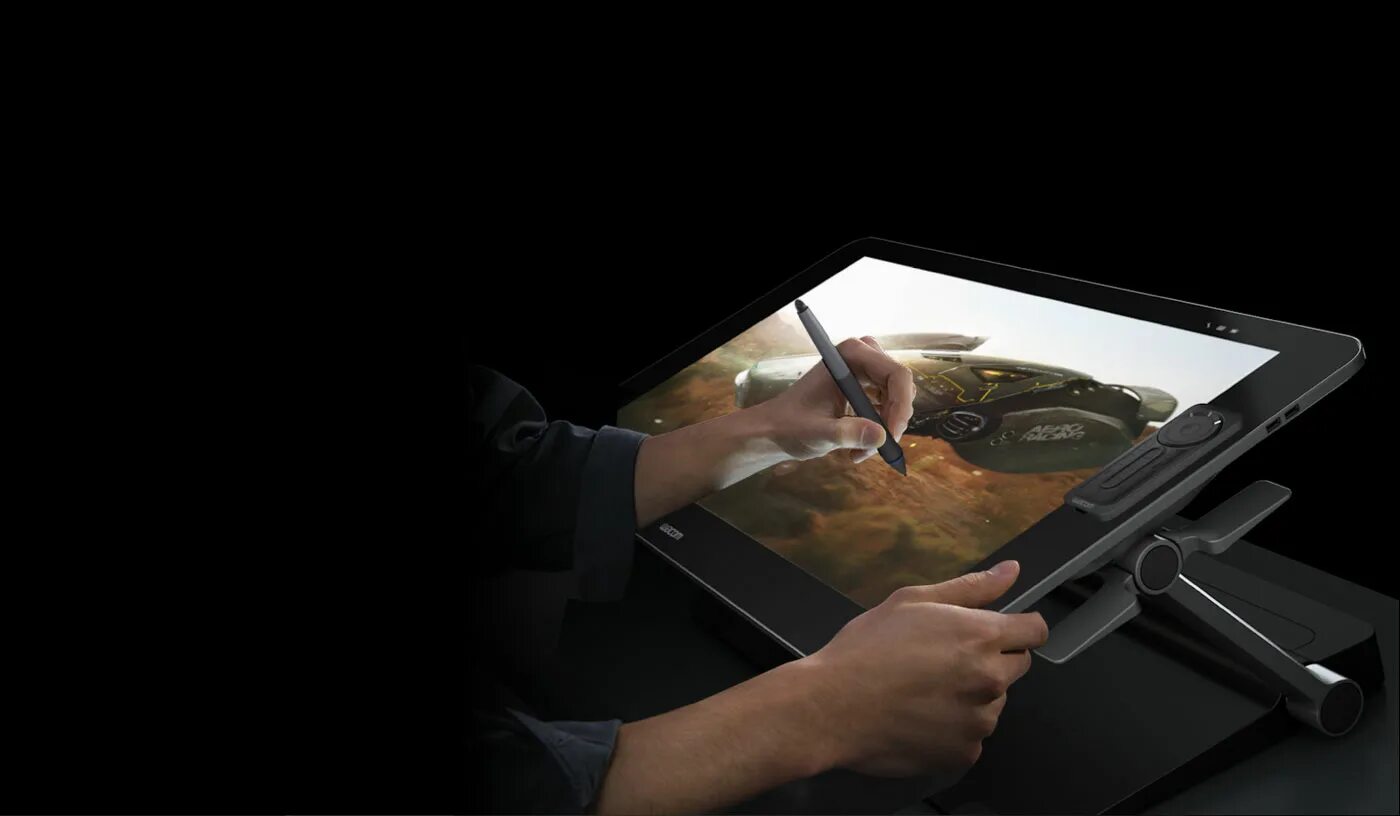 Как правильно называется планшет. Wacom cintiq 27 hd. wacom cintiq 27 qhd touch. wacom cintiq pro 27. планшет intuos pro s и cintiq 27qhd.