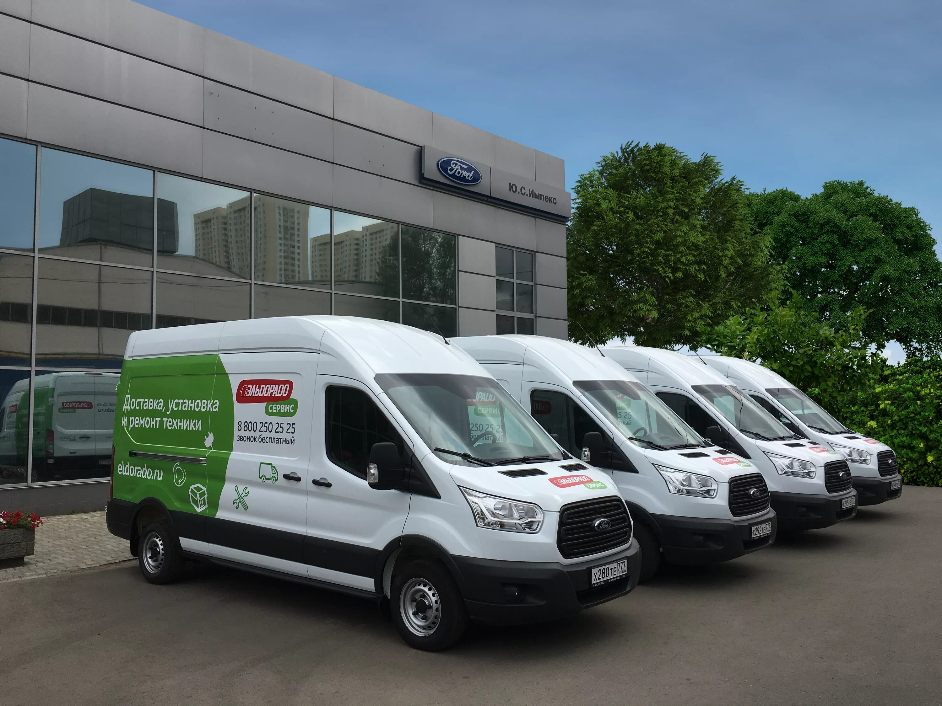 Легкий коммерческий москва. Ford Transit Соллерс. Ford Transit фургон CDEK. Ford Transit 2013 СДЭК. Ford Transit перекресток.