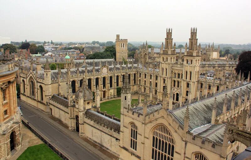Античные университеты. Оксфордский университет Великобритания. Англия графство Оксфордшир Оксфорд Оксфордский университет. Оксфорд университет 13 век. Оксфордский университет в средние века.