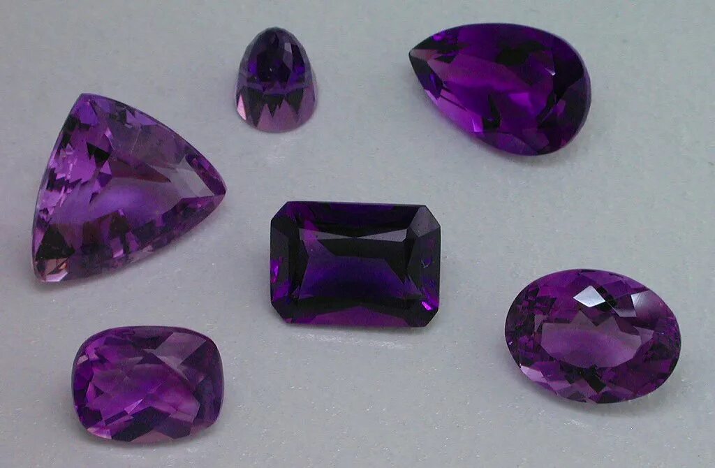 Amethyst - Deep purple - 238.43 ct - Catawiki