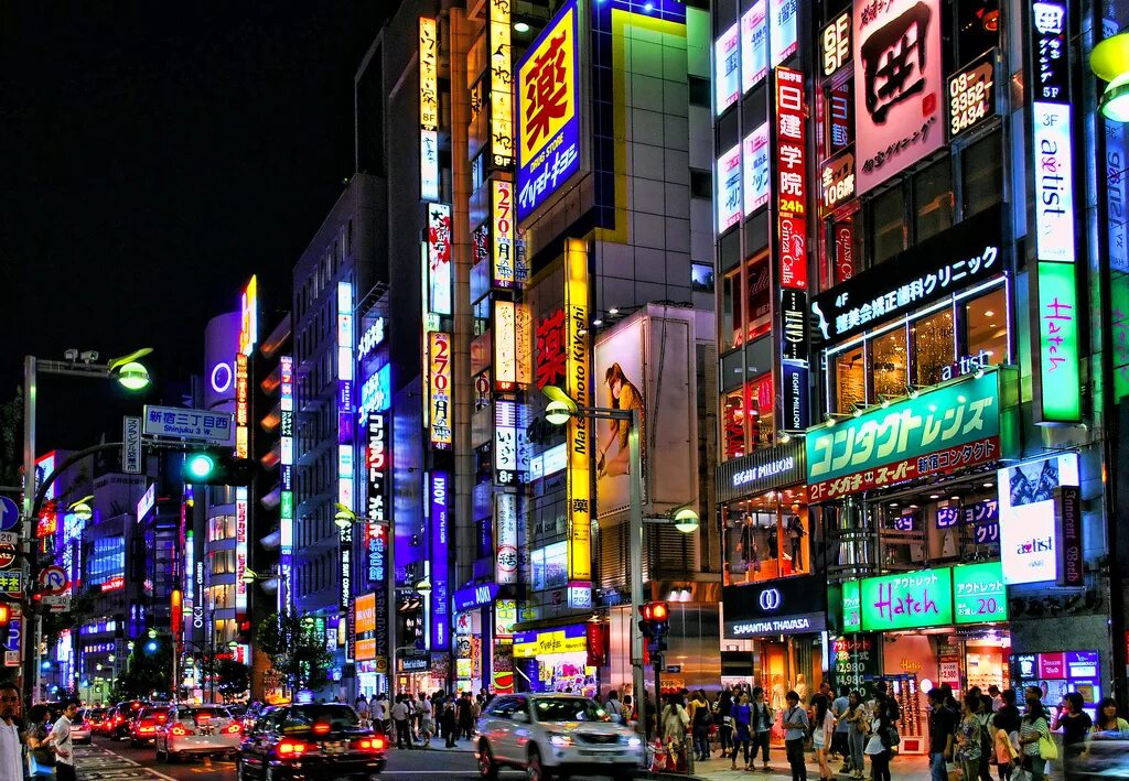 Токийский город. Ночной Токио Синдзюку. Токио район Синдзюку в неоне. Япония Токио ночью. Токио Эстетика Синдзюку.