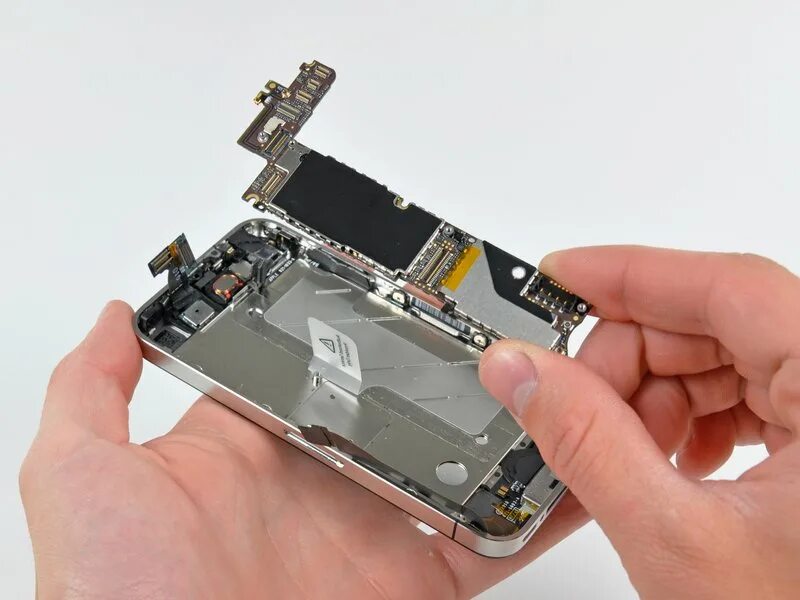 Плата iphone 4s. Iphone 4 motherboard. Плата iphone 4. Iphone 4 разобранный. Замена платы на телефоне