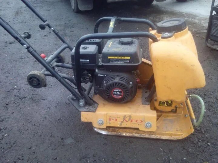 Виброплита mikasa mvb-85. Виброплита 90 160. Виброплита бензиновая ganta bvh-90k. Виброплита vpg 90e. Виброплита бензиновая сплитстоун 300кг хонда gx 270 ремень.