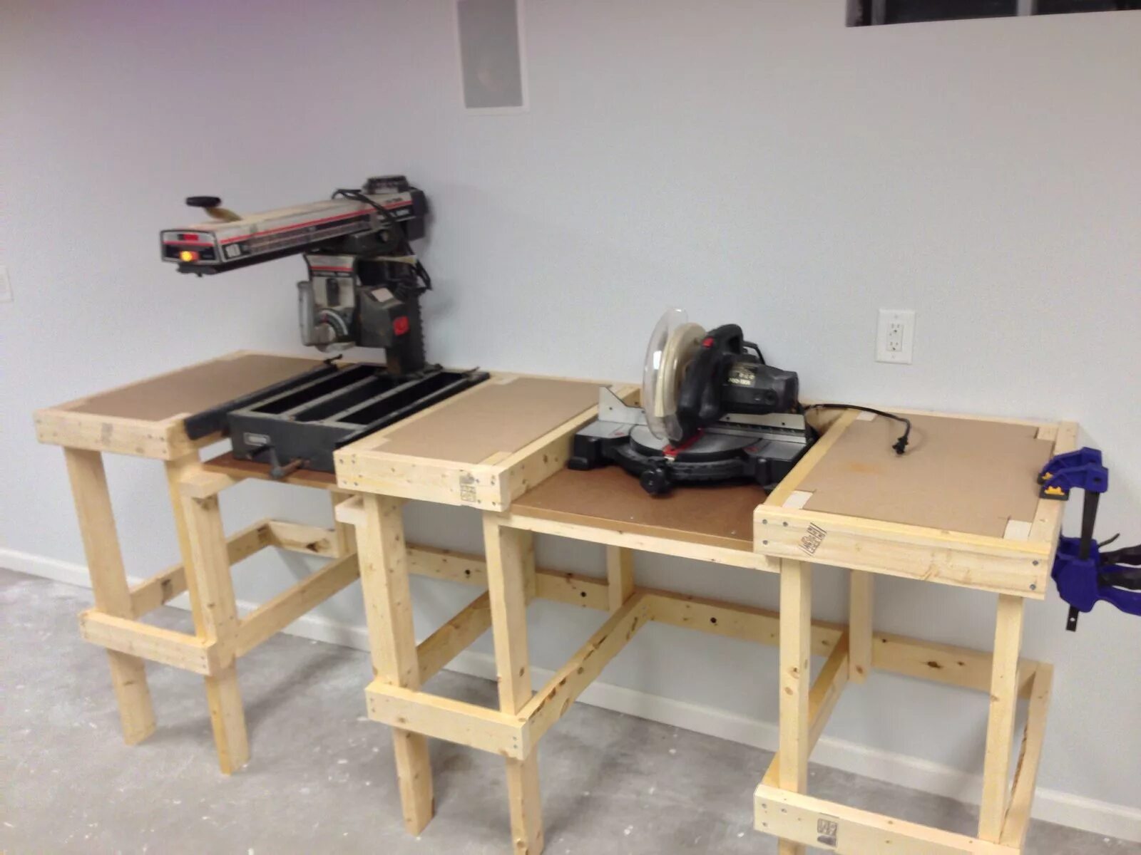 Saw bench