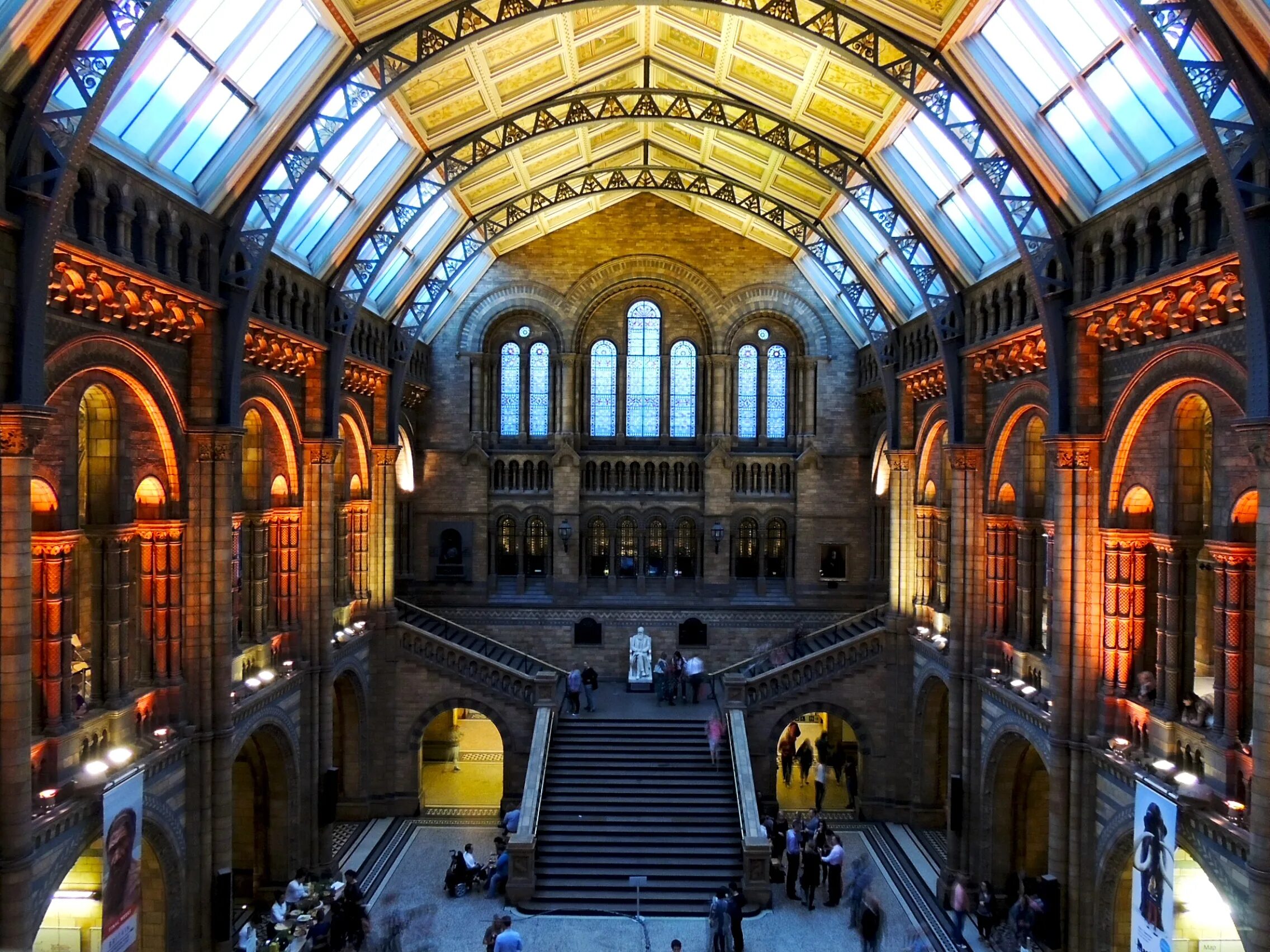 Какие музеи есть в лондоне. Британский музей в Лондоне. Британский музей — Лондон, Англия. Британский музей Лондон архитектура. Исторический музей Лондон Великобритания.