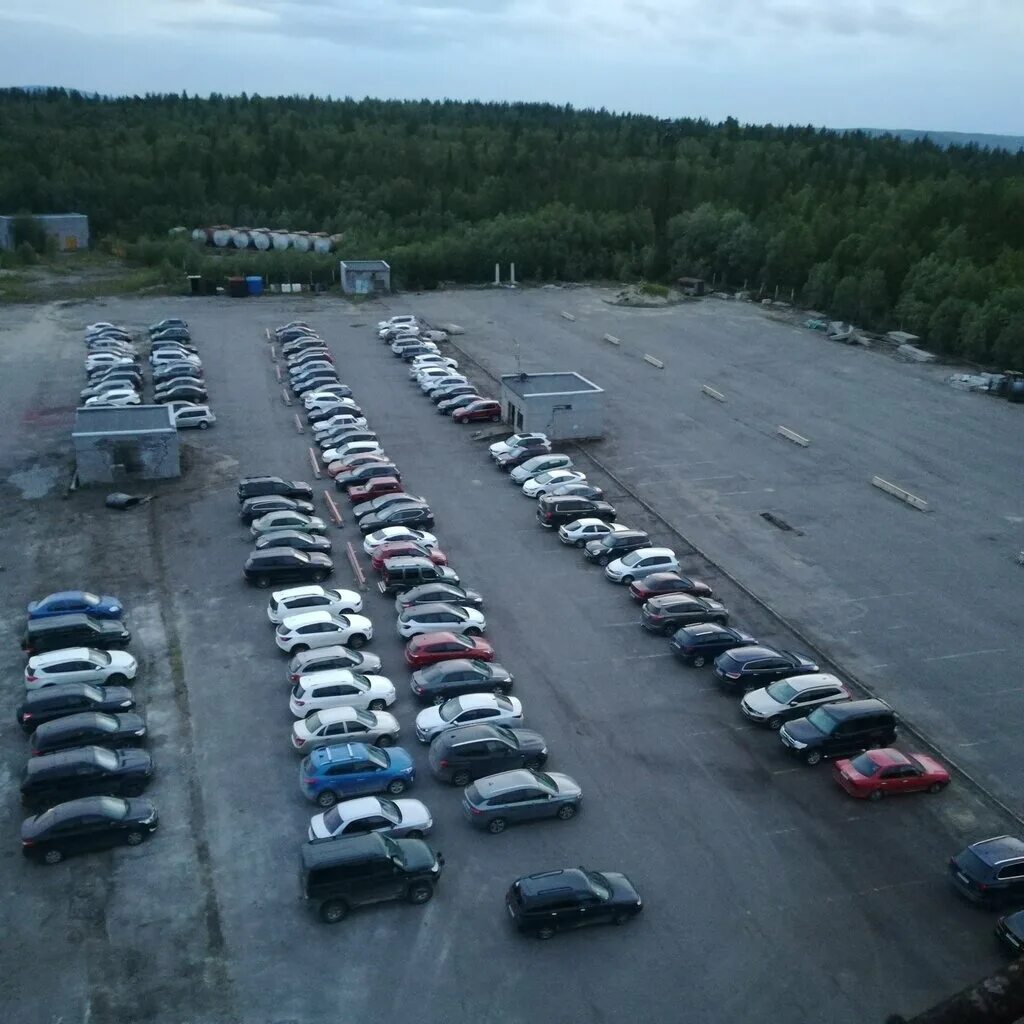 Автостоянки в аэропорту мурманска. Аэропорт мурманск. Парк авиа мурманск парковка. Аэропорт мурманск схема парковки. Автостоянки в аэропорту мурманска.