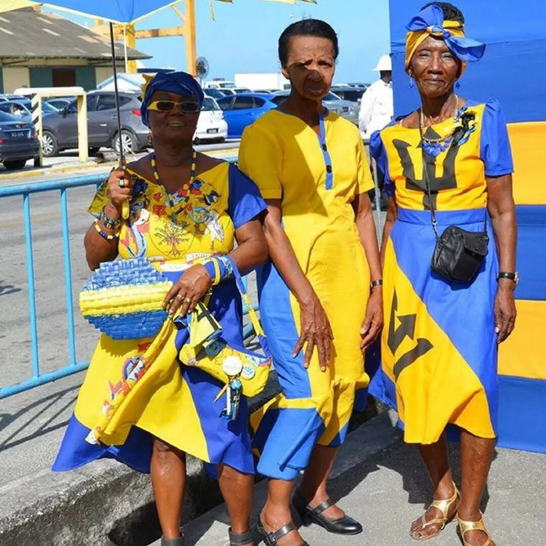 Барбадос национальный костюм. Barbados флаг. Жители карибских островов. Жители Барбадоса. Барбадос флаг
