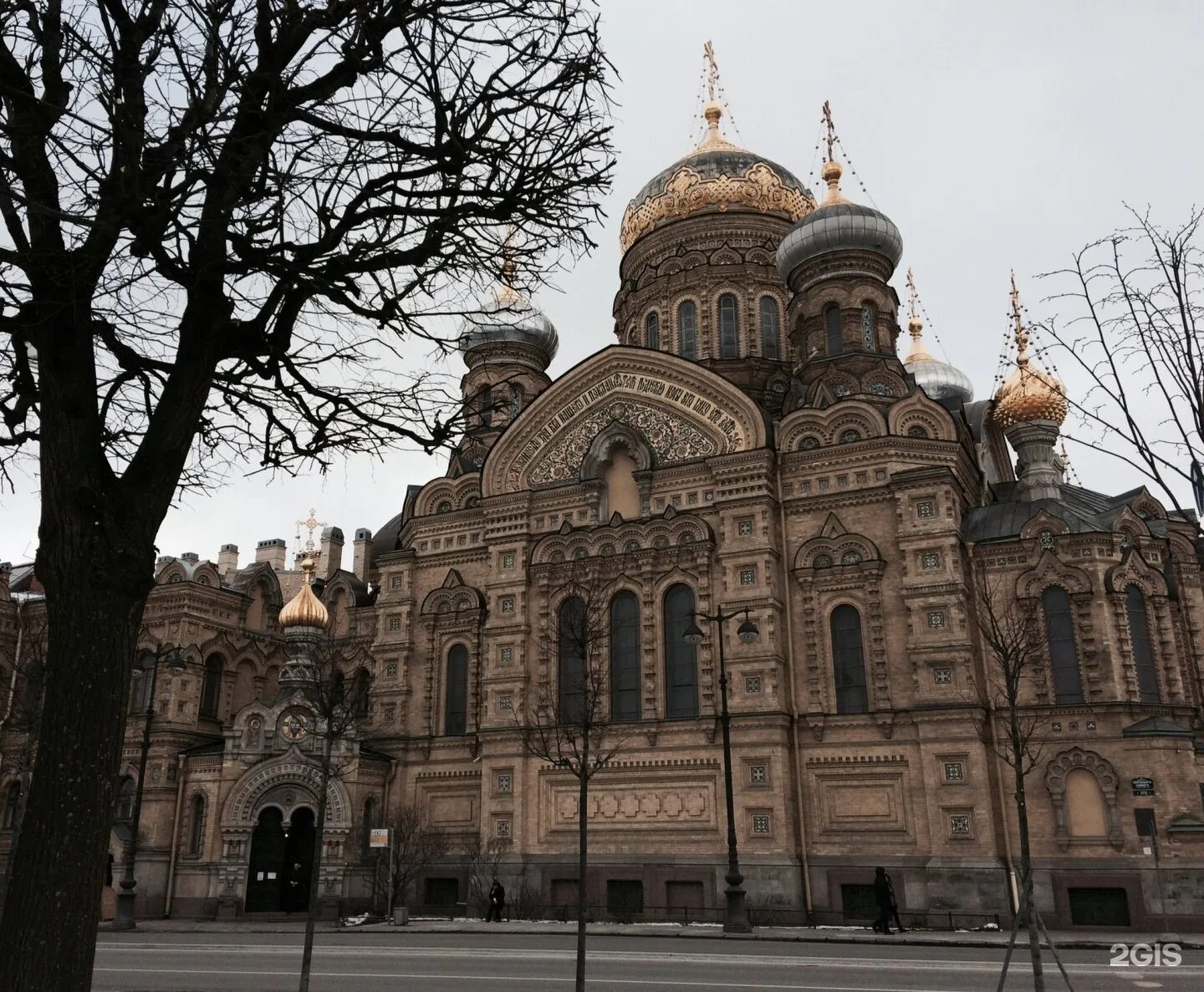 Подворье оптиной пустыни в санкт. Петербург успенское подворье оптиной пустыни. подворье монастыря оптина пустынь. успенское подворье монастыря оптина пустынь в санкт-петербурге. успенский собор подворье оптиной пустыни в санкт-петербурге.