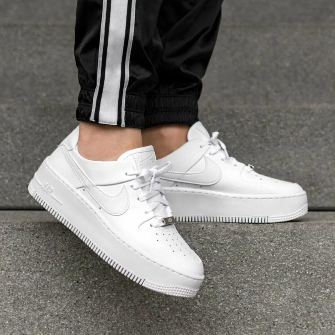 Nike air force 1 low white. Белая 1 11. Nike air force 1. Nike air force 1 white. Nike air force 1 low white.